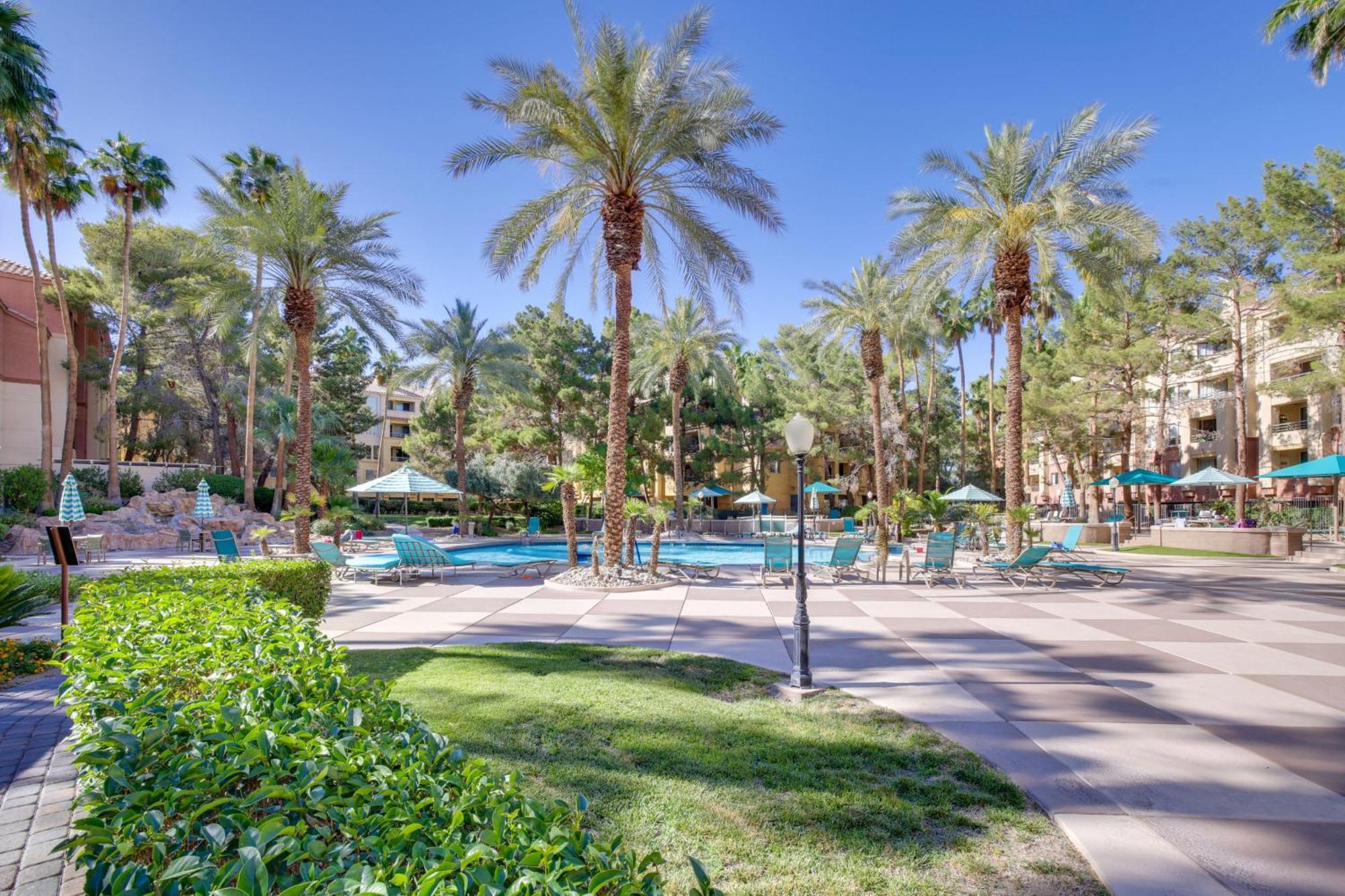 Walk To Vegas Strip Modern With Patio! Las Vegas